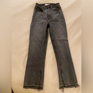 COPY - Abercrombie & Fitch The Ankle Straight Ultra High Rise Jean Curve Love